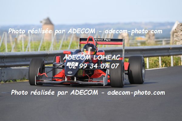 http://v2.adecom-photo.com/images//6.COURSE DE COTE/2022/5_LA_POMMERAYE_2022/TAVIAUX_Benoit/79A_4441.JPG